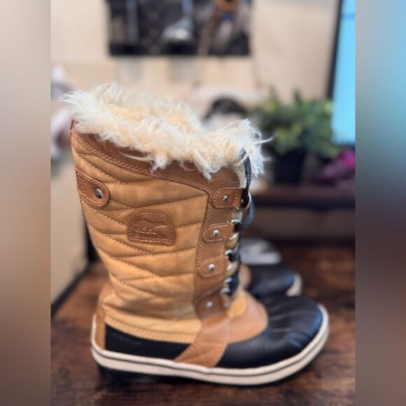Sorel Torfino Tan lace up boots size 6 - Picture 1 of 10